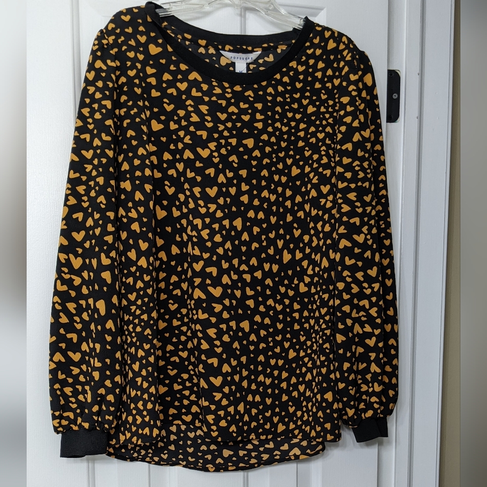 NWT Pullover shirt with hearts. Popsugar sz. M